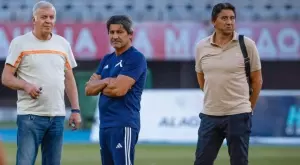 {{ otherArticle[0].article.title }}