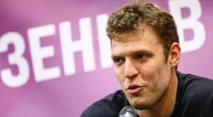 {{ otherArticle[0].article.title }}