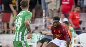 {{ otherArticle[0].article.title }}