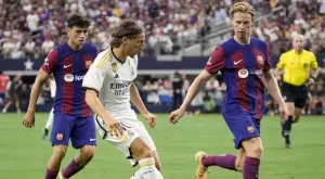 Отпаднал в последния момент! Неоправдан риск и нови болки принудили Барселона да се откаже от Френки де Йонг за Ел Класико