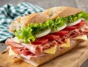 Как се пише: сандвич или санвич?