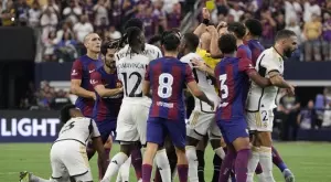 Интригата в Ла Лига е пълна, но само един е непобедим