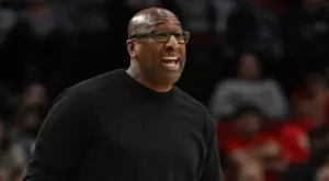 Майк Браун не каза дума за Саша Везенков и Кингс, но засегна ужасяваща за Щатите тема