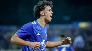 {{ otherArticle[0].article.title }}