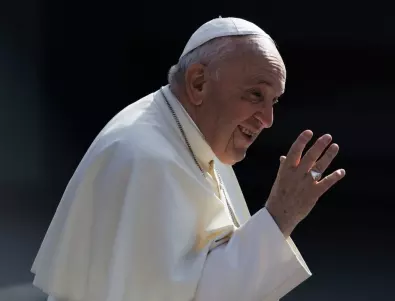 Папата е готов да благослови еднополовите двойки, но не и браковете им