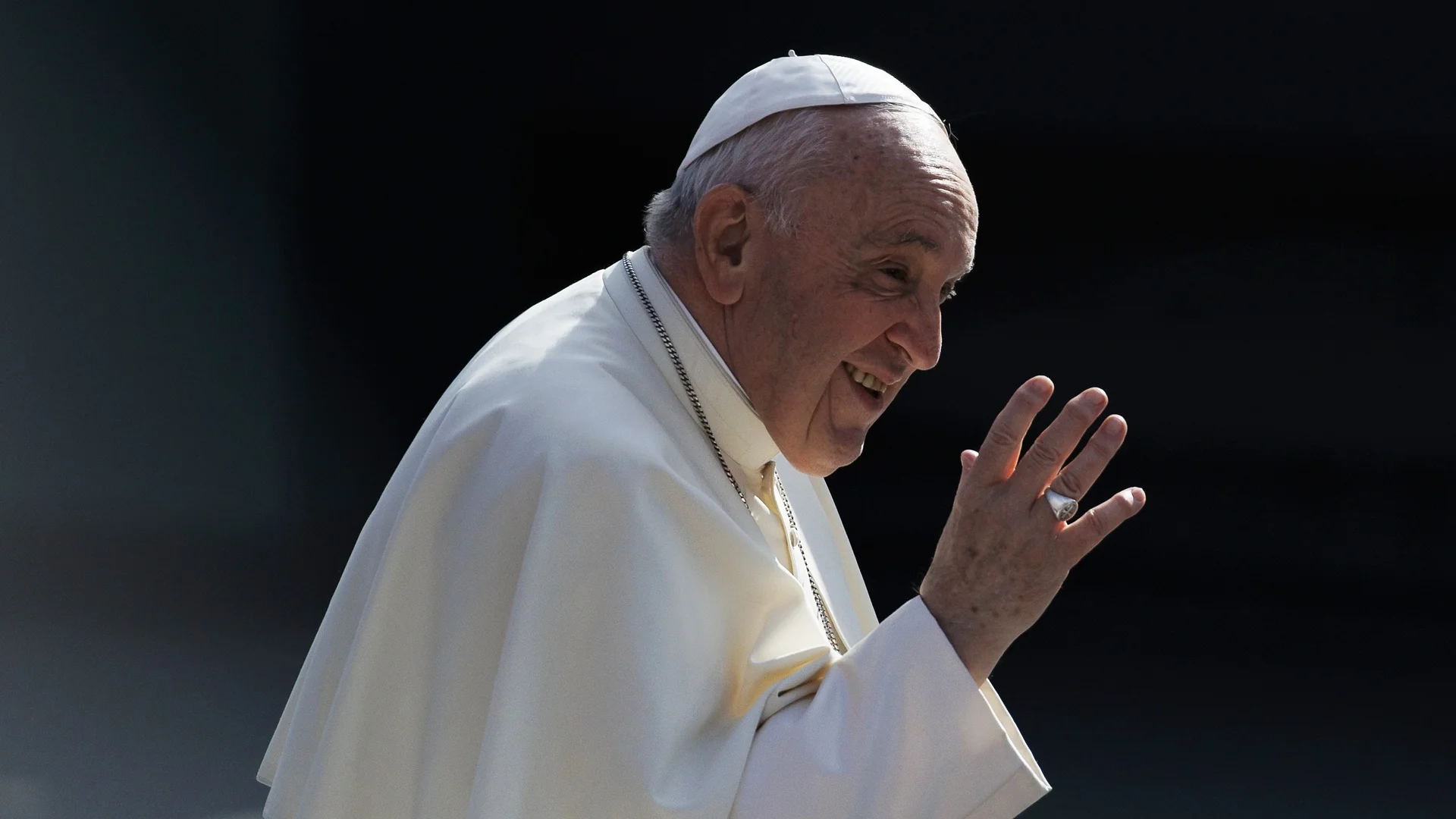 Папата е недоволен, че не са го чули: Оръжията продължават да убиват