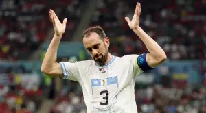 Край! Легендарният Диего Годин прекрати кариерата си и каза "сбогом" на футбола (ВИДЕО)