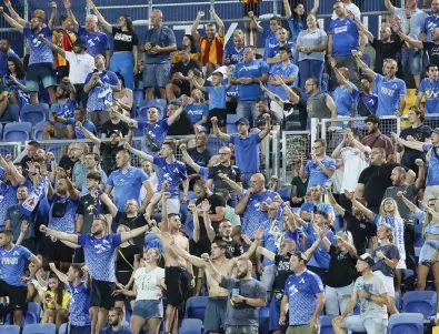 Левски бе наказан и солено глобен от УЕФА след мача в Скопие