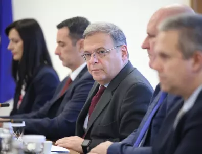 Министър Попов: Справедливата трансформация на въглища, петрол и природен газ означава отказ от тях