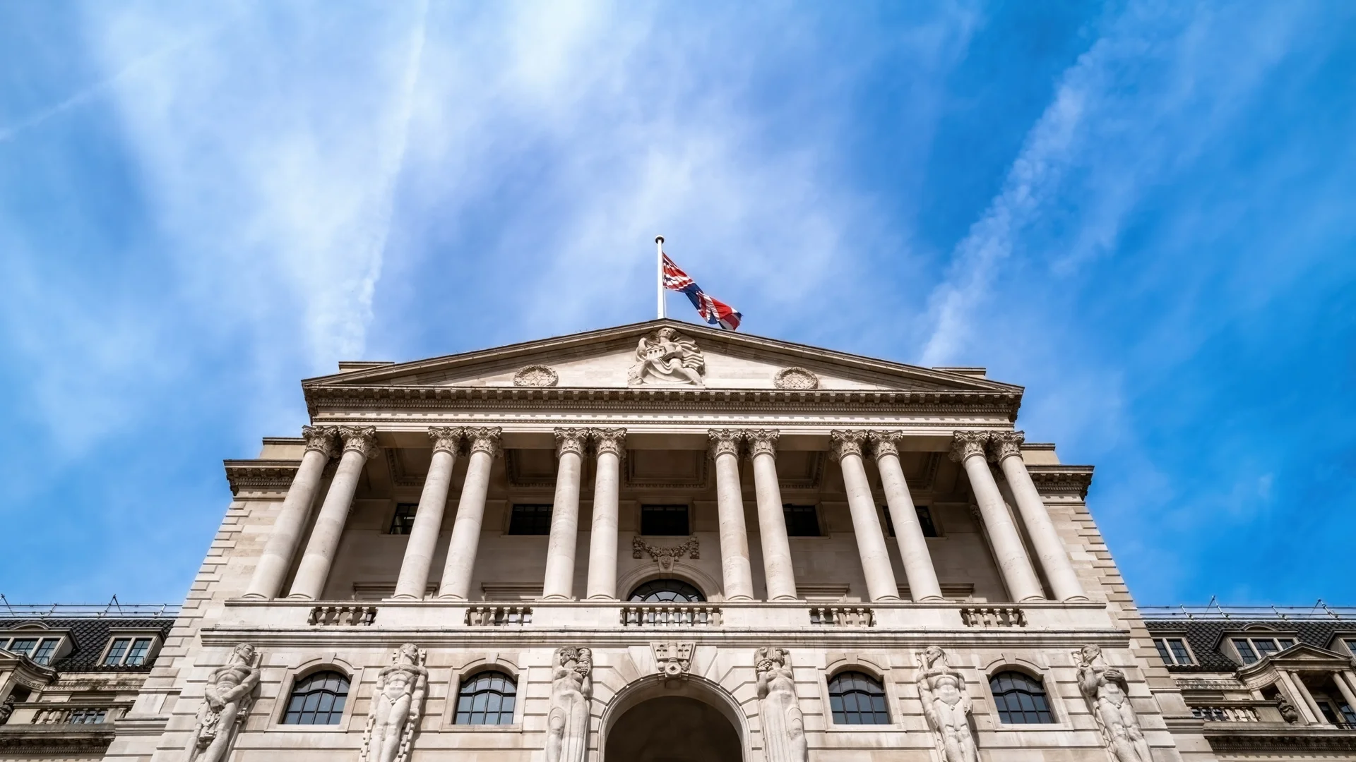 Bank of England реши за понижаването на лихвите