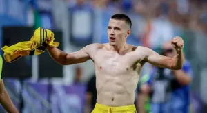 {{ otherArticle[0].article.title }}