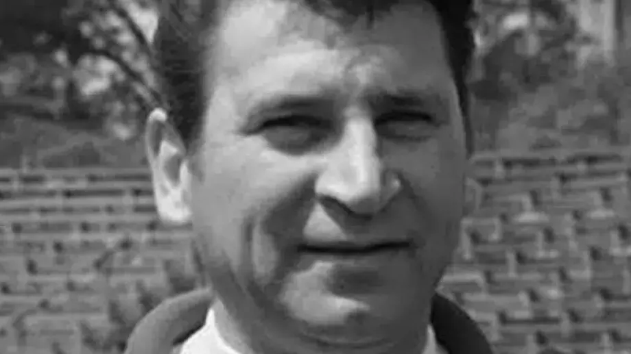 "Легендите живеят вечно!" - ЦСКА не забрави Манол Манолов - Симолията на 5-и август