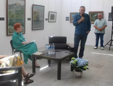 Георги Господинов гостува в Художествената галерия в Самоков