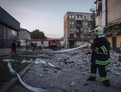 Загинали и ранени след нов мощен руски ракетен удар по Покровск (СНИМКИ и ВИДЕО)
