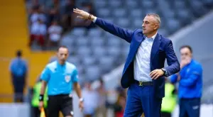 Ивайло Петев аут от Румъния, свързван с Левски и Лудогорец го заменя?