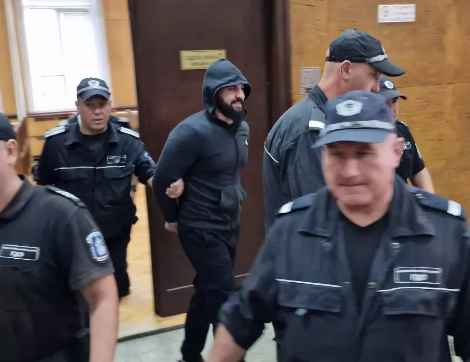 "Такива работи не съм писал": Георги Николаев пред съда за заканата за убийство