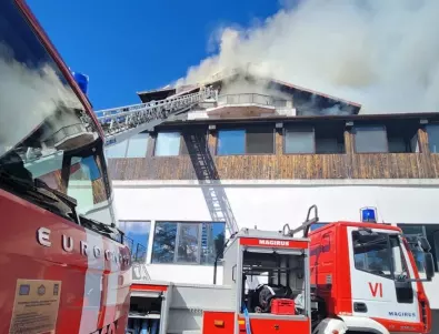 Пожар в хотел край Пловдив, евакуираха над 100 деца (СНИМКИ)