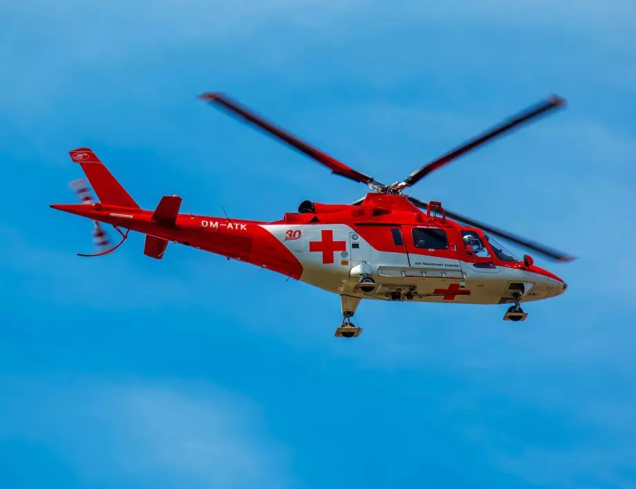 Хинков: Пилоти и инженери заминават в Италия на обучение с медицински хеликоптер