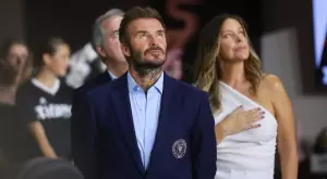 Халф от трета лига на Франция се нареди до Бекъм и Роналдиньо (ВИДЕО)