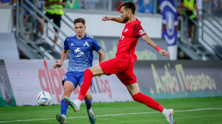 Без полеви играч около 30: Левски ли е най-младият отбор в Първа лига?