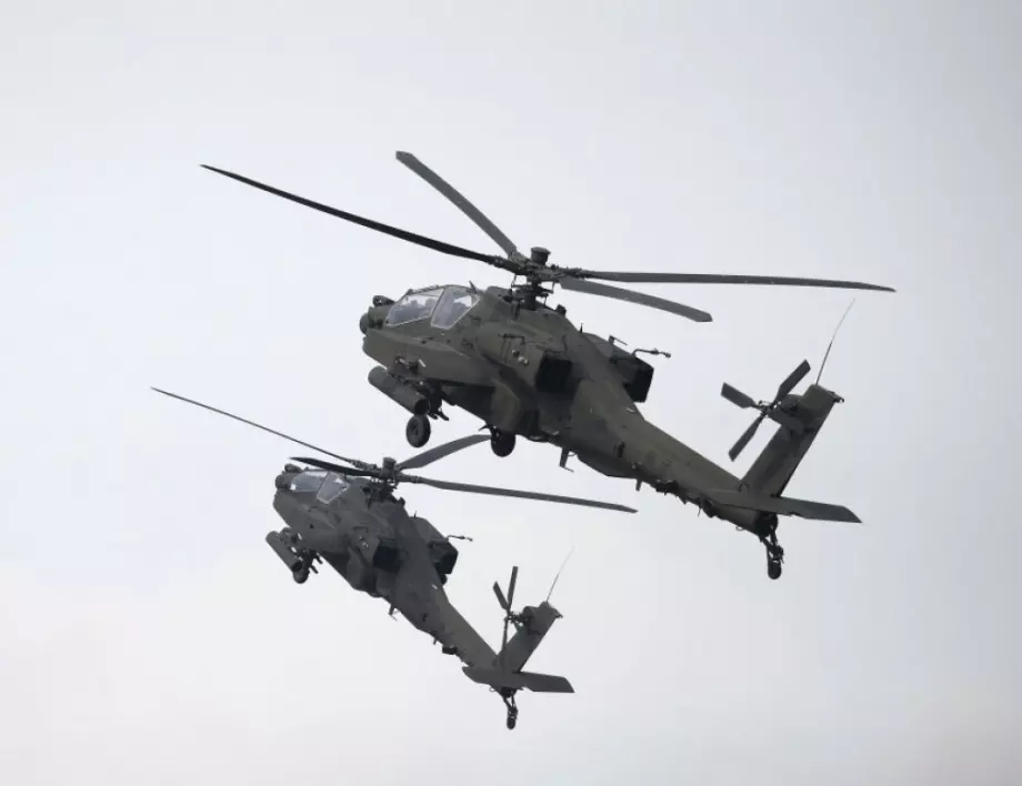 Гигантска сделка: Полша купува десетки американски военни хеликоптери
