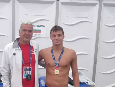 Мицин продължава да блести, ново сребро за българина от Световното по плуване