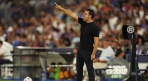 "Казах на рефера, че позволява много фалове" - обяснението на Шави защо бе изгонен