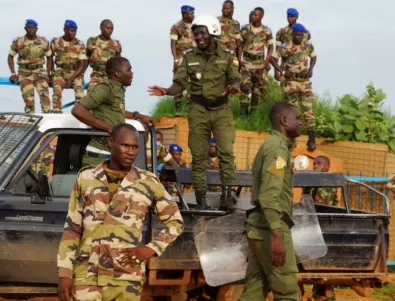 Бунтовниците в Нигер с ултиматум към френския посланик да напусне страната