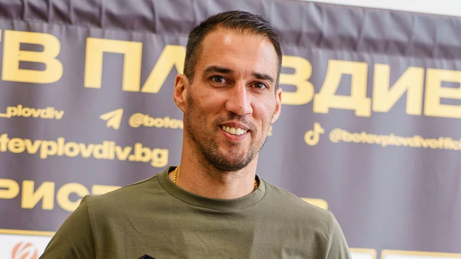 Ивелин Попов призна: Може да приключи кариерата си в България - но в 1 конкретен клуб