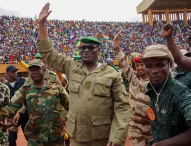 Слаб сигнал за мир от Нигер: Лидерът на хунтата говори за предаване на властта
