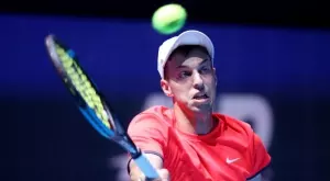 Адриан Андреев даде само два гейма на французин и ще играе на 1/8-финал в Испания