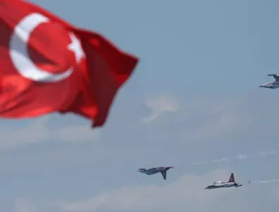 Турция наела за цял век пристанище в Либия за военна база? Триполи отрече