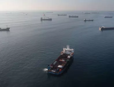 САЩ към търговските си кораби: Не навлизайте в райони на Червено море