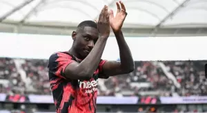 {{ otherArticle[0].article.title }}