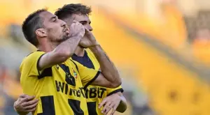 {{ otherArticle[0].article.title }}