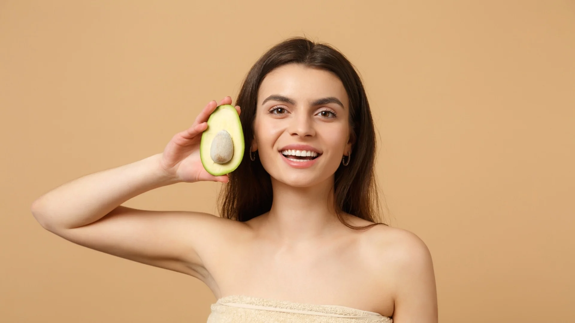 8 мазни храни, които всъщност ви поддържат във форма