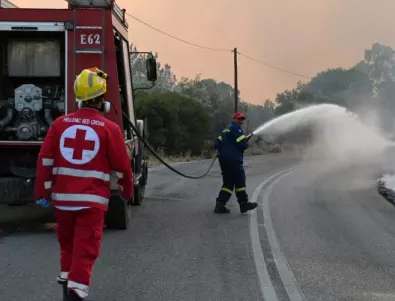 България праща нови сили на Гърция: 36 огнеборци заминават да гасят пожарите