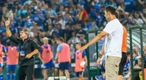 Дино Топмьолер оправда смяната на Коло Муани и заяви: Атмосферата бе като в Шампионска лига