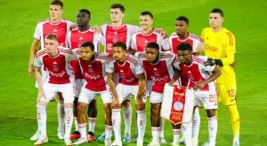 С две победи през ноември: Аякс е 15-и, но му приписват място в Европа