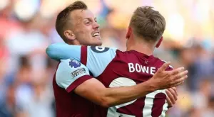 Уест Хям изнесе лекция и върна Брайтън обратно в реалността (ВИДЕО)