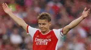 {{ otherArticle[0].article.title }}