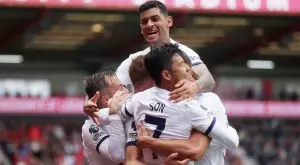Кой се нуждае от Кейн? Тотнъм окупира върха във Висшата лига след успех над Борнемут (ВИДЕО)