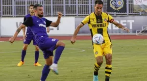 {{ otherArticle[0].article.title }}