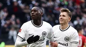 Муани не е първият: В Айнтрахт са имали още 2 такива случая - единият е довел до знаменит успех, а другият до знаменито падение