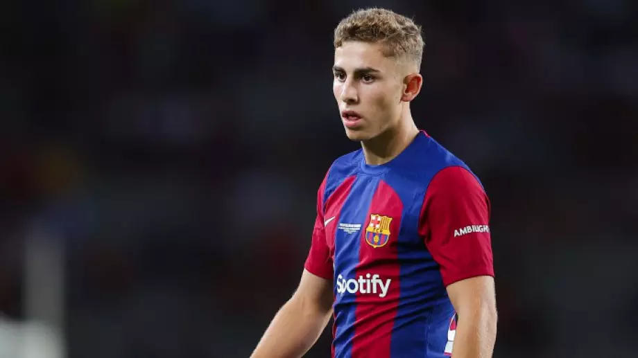 Барселона задържа 20-годишен талант, слага му 400 милиона евро откупна клауза