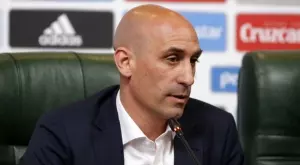 "Имал е оргии с 18-годишни, обсебен е от власт, пари и жени": Рубиалес бе унищожен от... чичо си