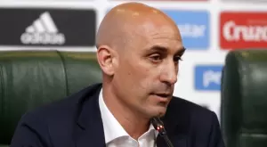 Арестуваха Луис Рубиалес