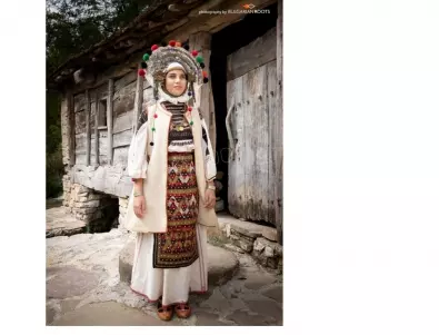 Ревю спектакъл на народни костюми ще бъде представено по време на Винарското изложение „Сторгозия”