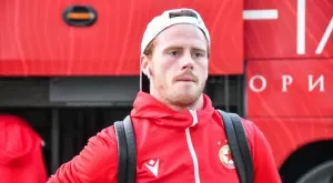 {{ otherArticle[0].article.title }}