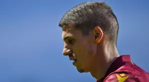 {{ otherArticle[0].article.title }}